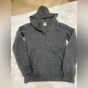 Vintage 100% cashmere grey Tommy Bahama hoodie